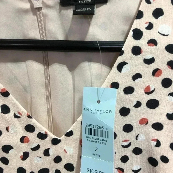 Ann Taylor Mini Dress,Tiered Ruffle Hem,V-Neck zipper back,Polka Dot,Lined,light - Picture 5 of 11